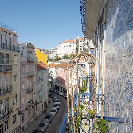 Guest house Graca L Authentic Lifestyle, Historic Streets, Cafes And Stunning Views