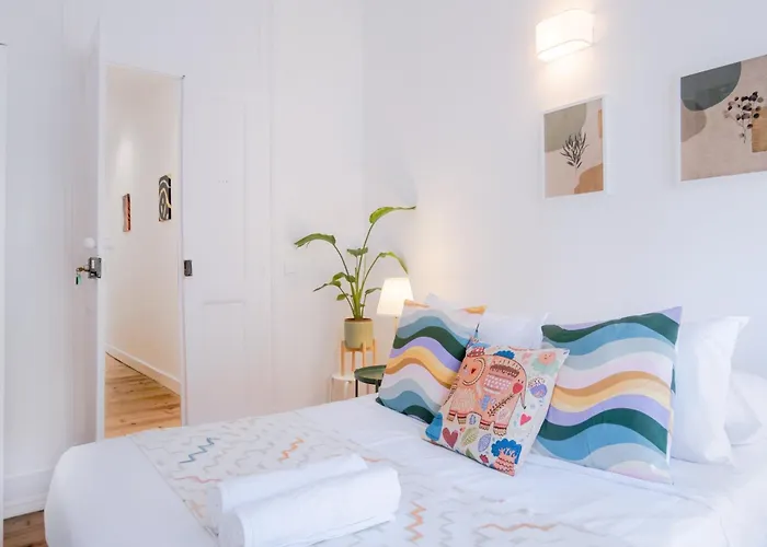 Soar Home L Bairro Da Graca L Premium Stay In Historic Lisbon Center *