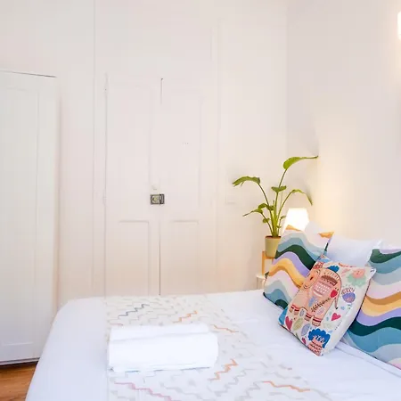 Graca L Authentic Lifestyle, Historic Streets, Cafes And Stunning Views I Soar L Gæstehus Lisboa